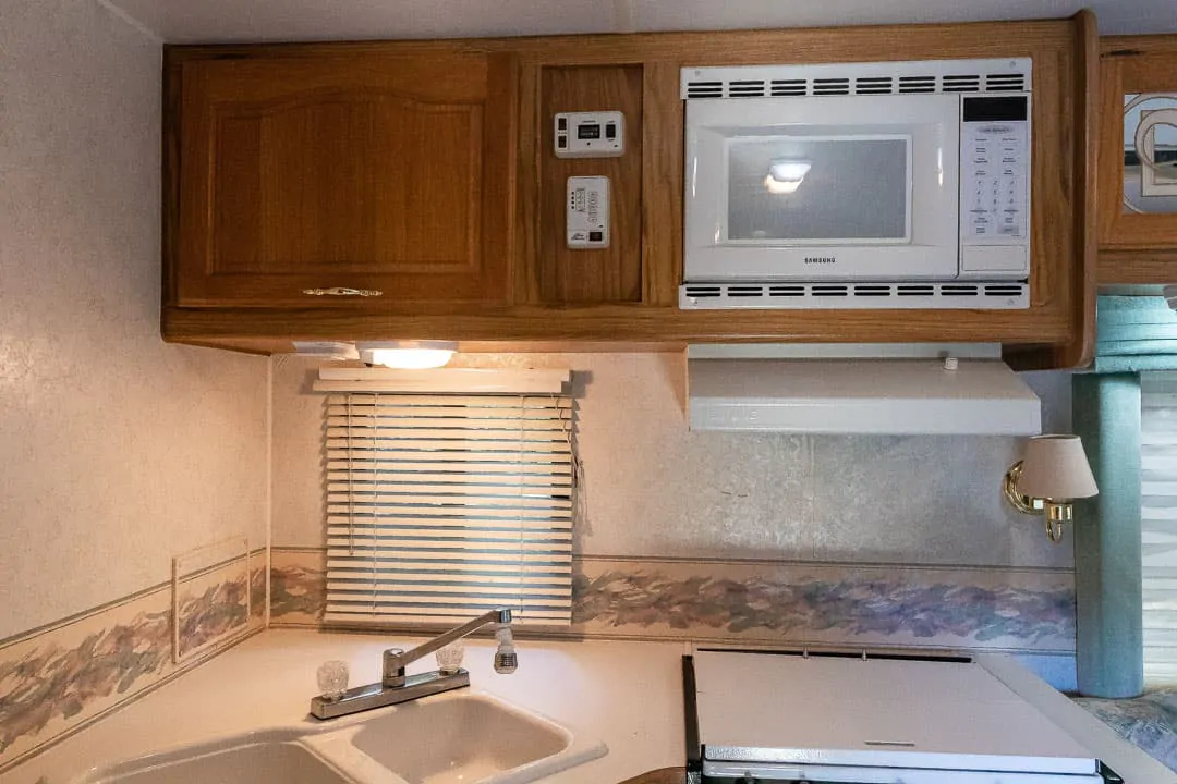 Class C RV remodel kitchen BEFORE
